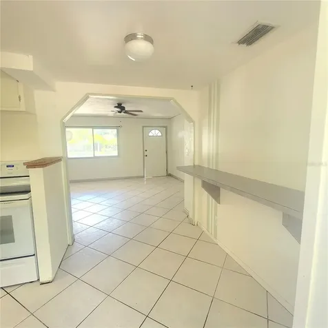 5261 94th Avenue N Pinellas Park FL 33782