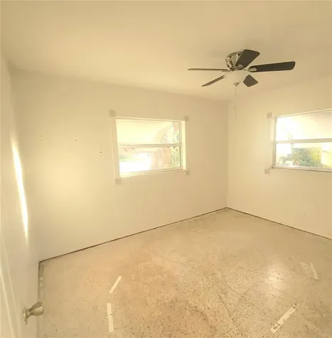 5261 94th Avenue N Pinellas Park FL 33782