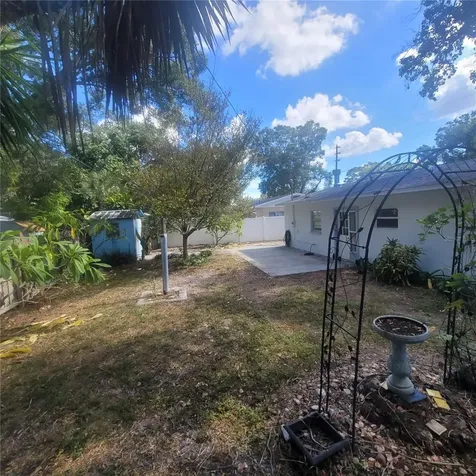 5261 94th Avenue N Pinellas Park FL 33782