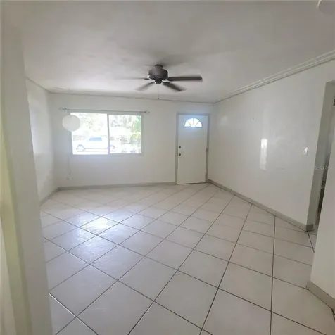 5261 94th Avenue N Pinellas Park FL 33782