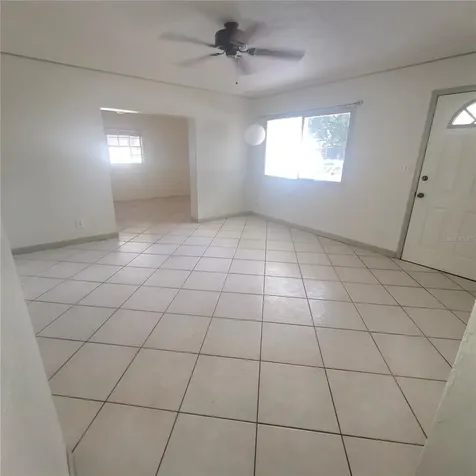 5261 94th Avenue N Pinellas Park FL 33782