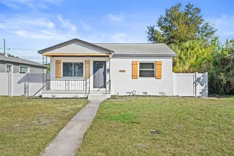 2227 37th Avenue N St Petersburg FL 33713