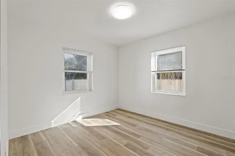 2227 37th Avenue N St Petersburg FL 33713