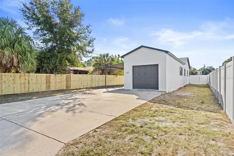2227 37th Avenue N St Petersburg FL 33713