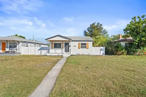 2227 37th Avenue N St Petersburg FL 33713