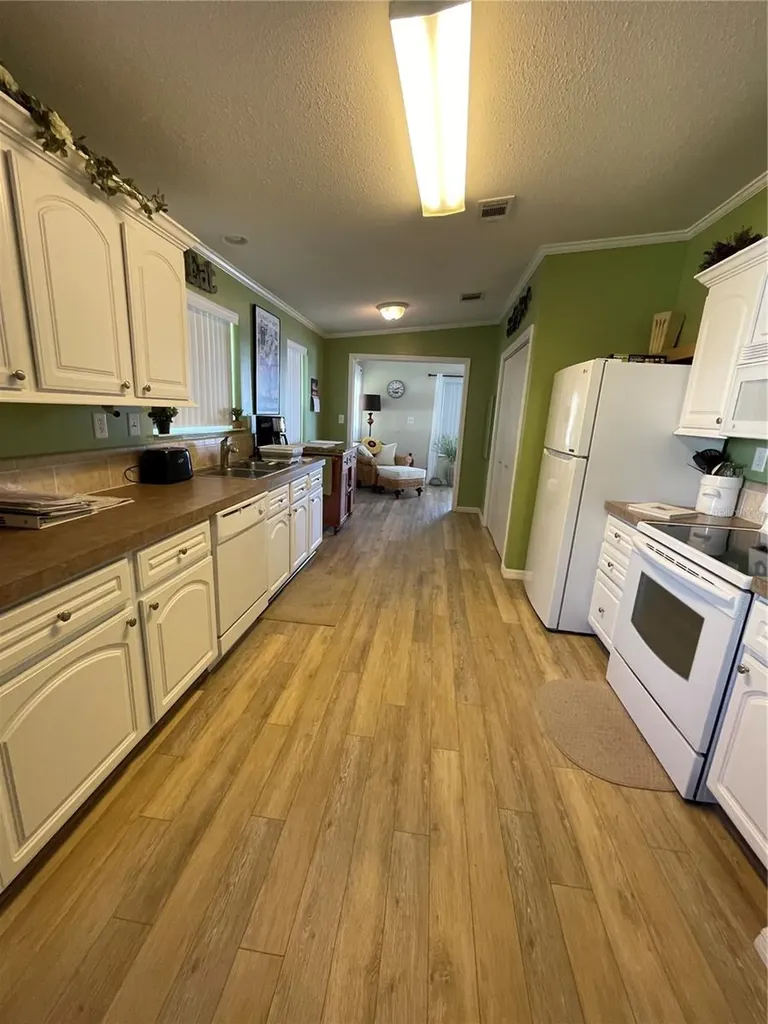 29 Ginger Quill Circle Lake Wales FL 33853
