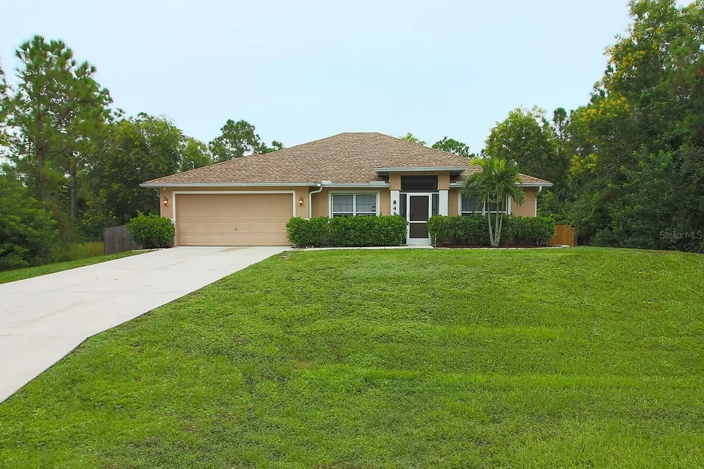 845 Grenada Avenue Lehigh Acres FL 33974