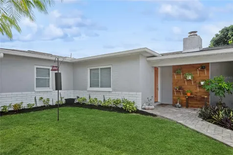 3532 26th Avenue N St Petersburg FL 33713