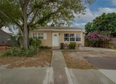 3928 38th Avenue N St Petersburg FL 33713