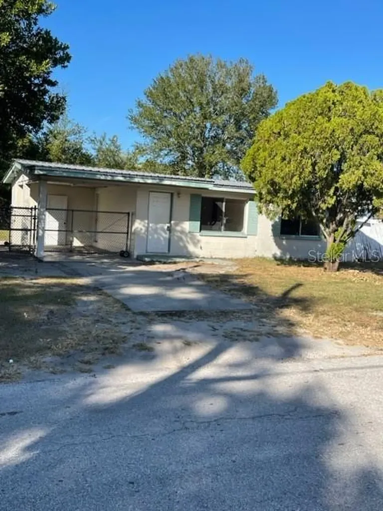 1703 W Atkinson Street Tampa FL 33604
