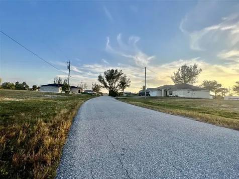 1213 NW 20th Place Cape Coral FL 33993