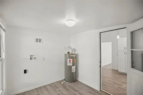 3918 8th Street S St Petersburg FL 33705