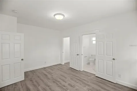 3918 8th Street S St Petersburg FL 33705