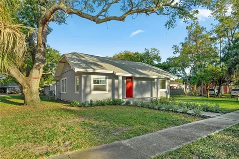 3918 8th Street S St Petersburg FL 33705