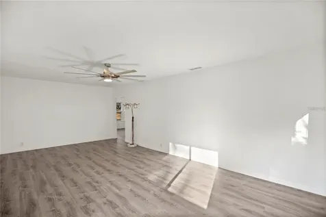 3918 8th Street S St Petersburg FL 33705