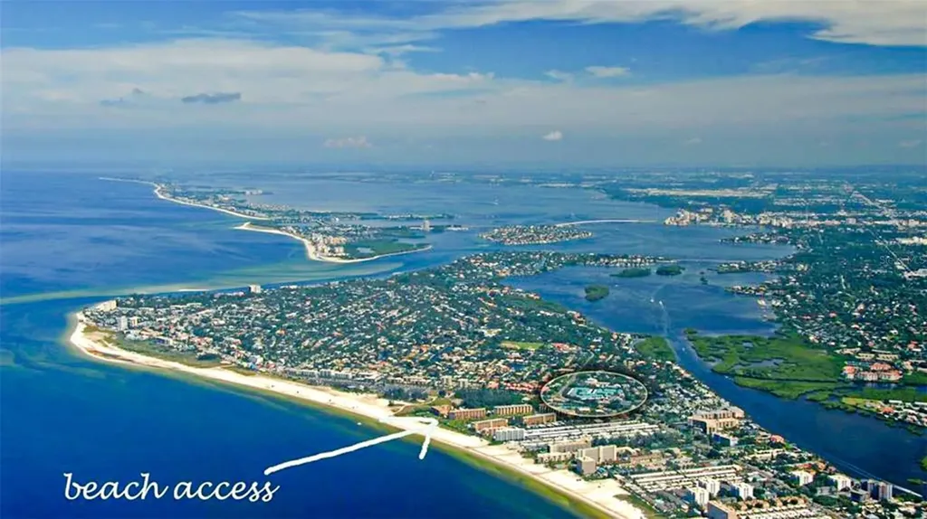 1365 Siesta Bayside Drive Sarasota FL 34242