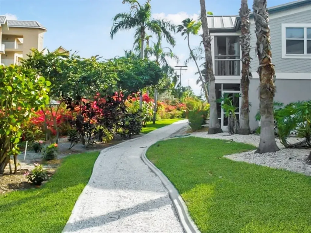 1344 Siesta Bayside Drive Sarasota FL 34242