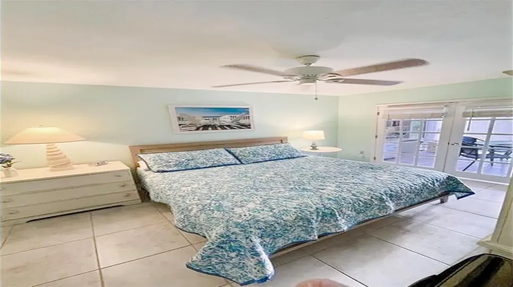 1344 Siesta Bayside Drive Sarasota FL 34242
