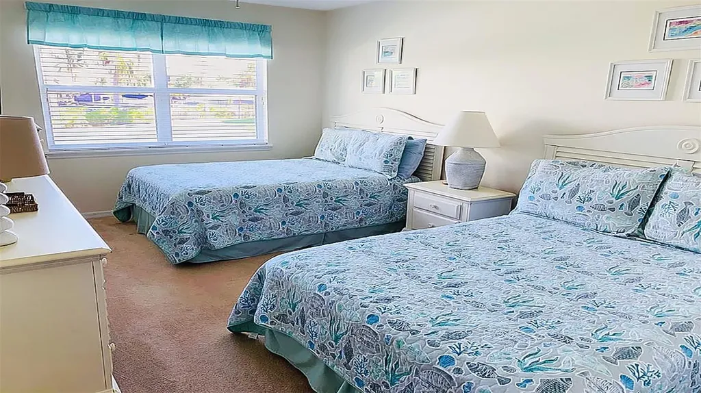 1327 Siesta Bayside Drive Sarasota FL 34242