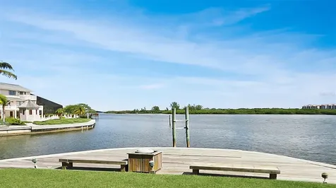 1327 Siesta Bayside Drive Sarasota FL 34242