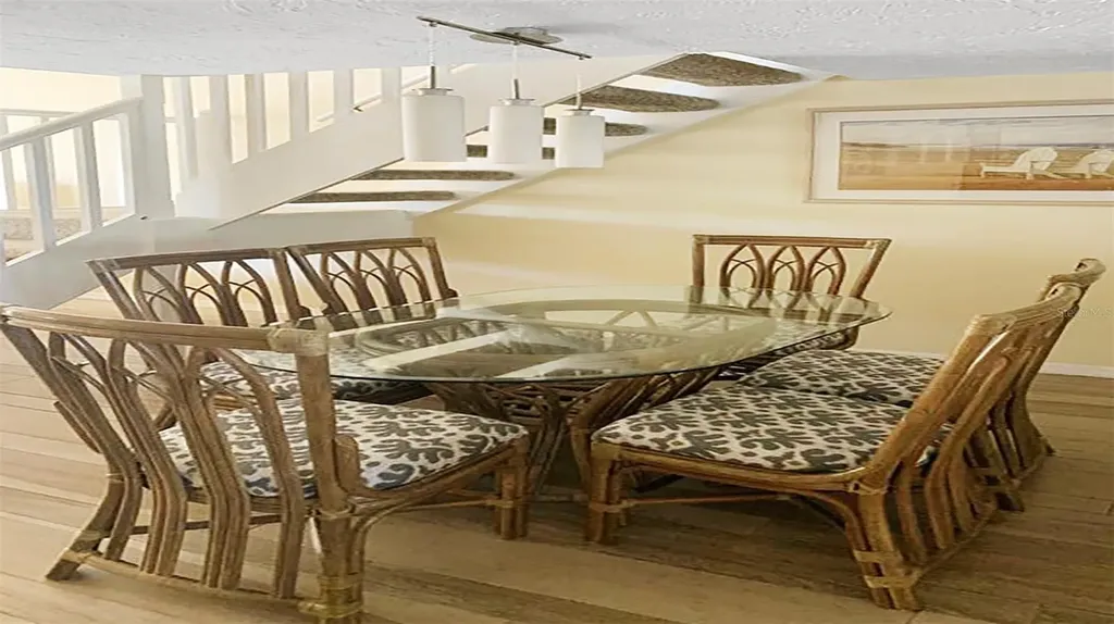 1305 Siesta Bayside Drive Sarasota FL 34242