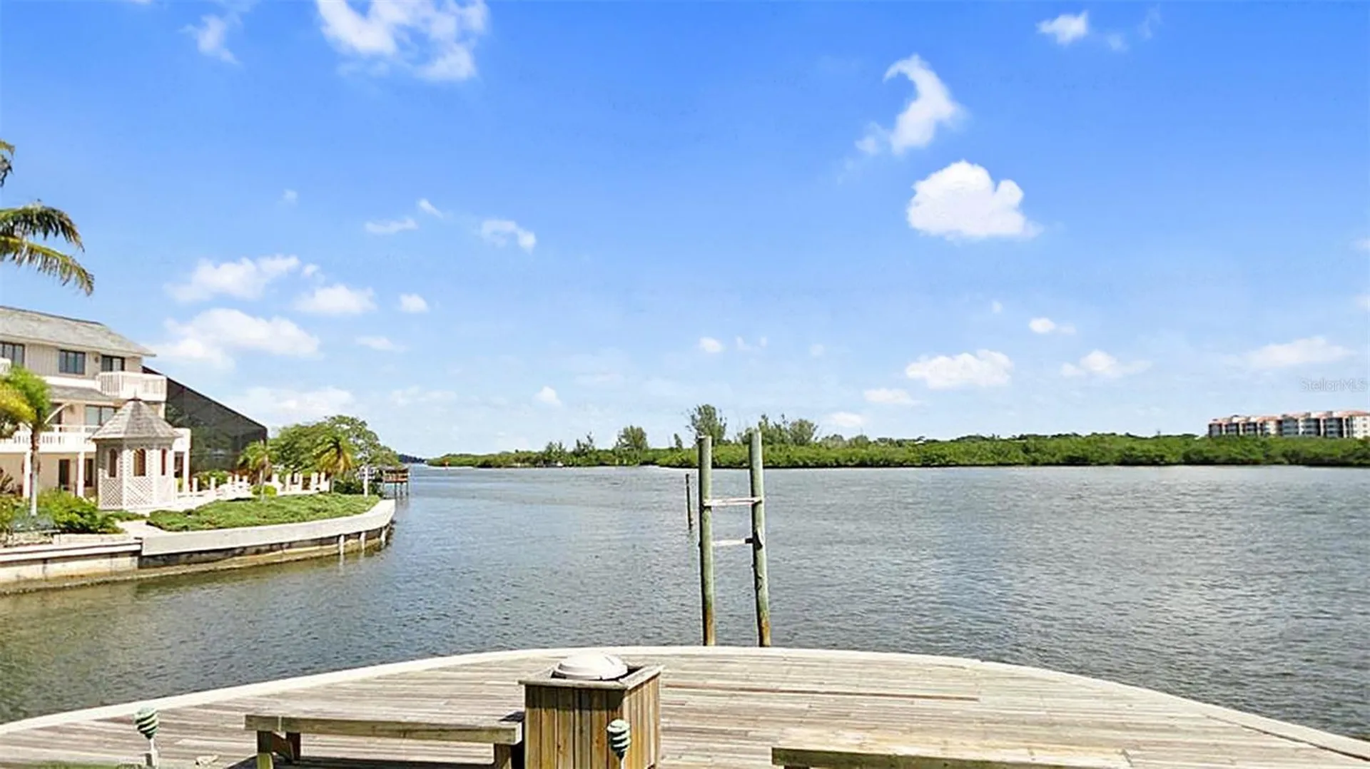 1305 Siesta Bayside Drive Sarasota FL 34242