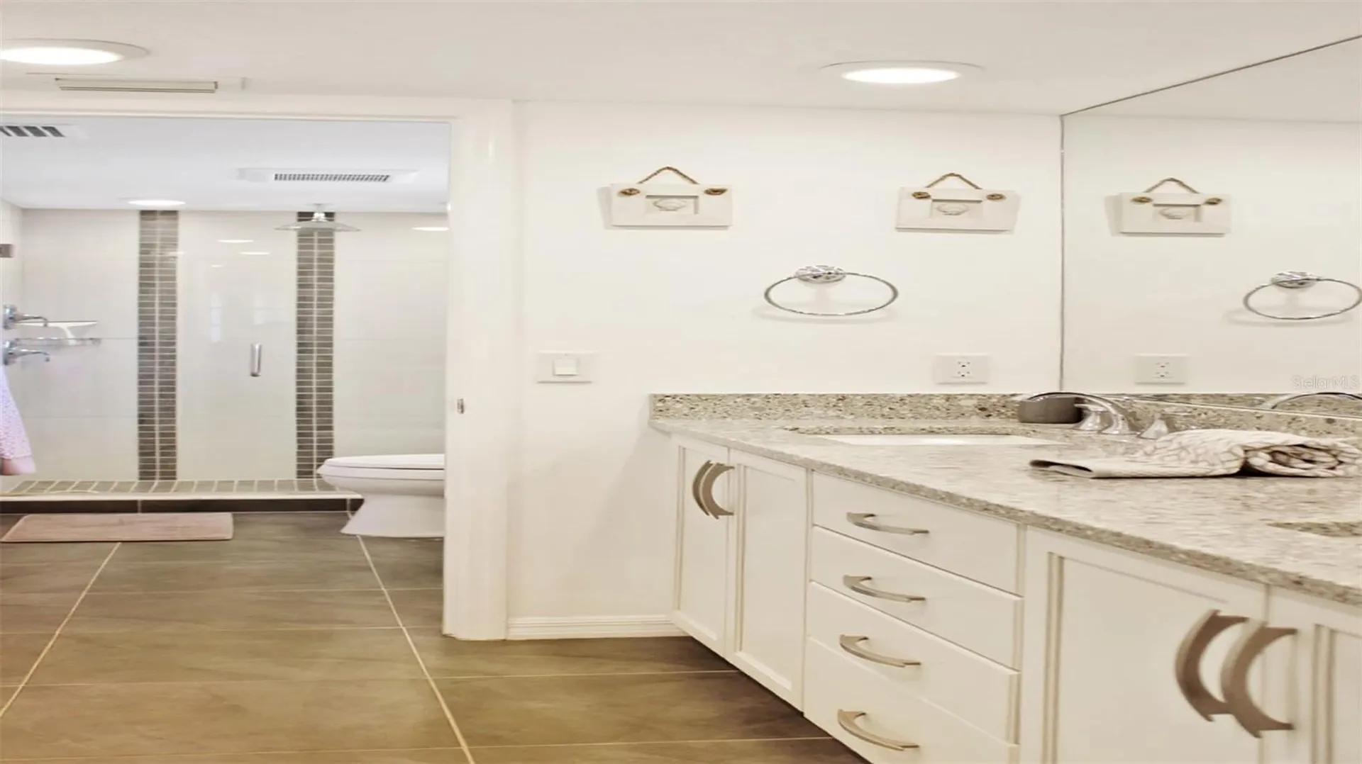 1305 Siesta Bayside Drive Sarasota FL 34242