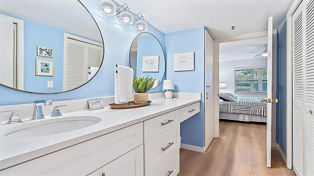 1204 Siesta Bayside Drive Sarasota FL 34242