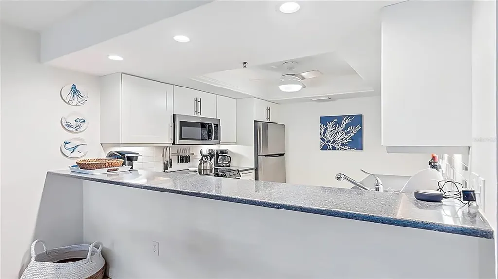 1204 Siesta Bayside Drive Sarasota FL 34242