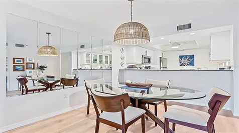1204 Siesta Bayside Drive Sarasota FL 34242