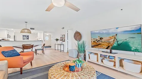 1204 Siesta Bayside Drive Sarasota FL 34242