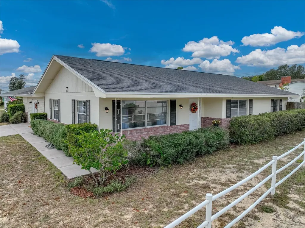 841 Sherwood Drive Lake Wales FL 33898