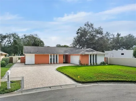 4901 Country Aire Lane Tampa FL 33624