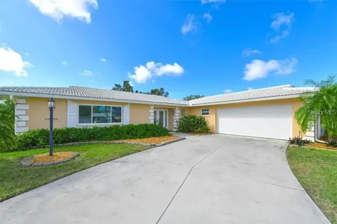 3137 Village Green Drive Sarasota FL 34239