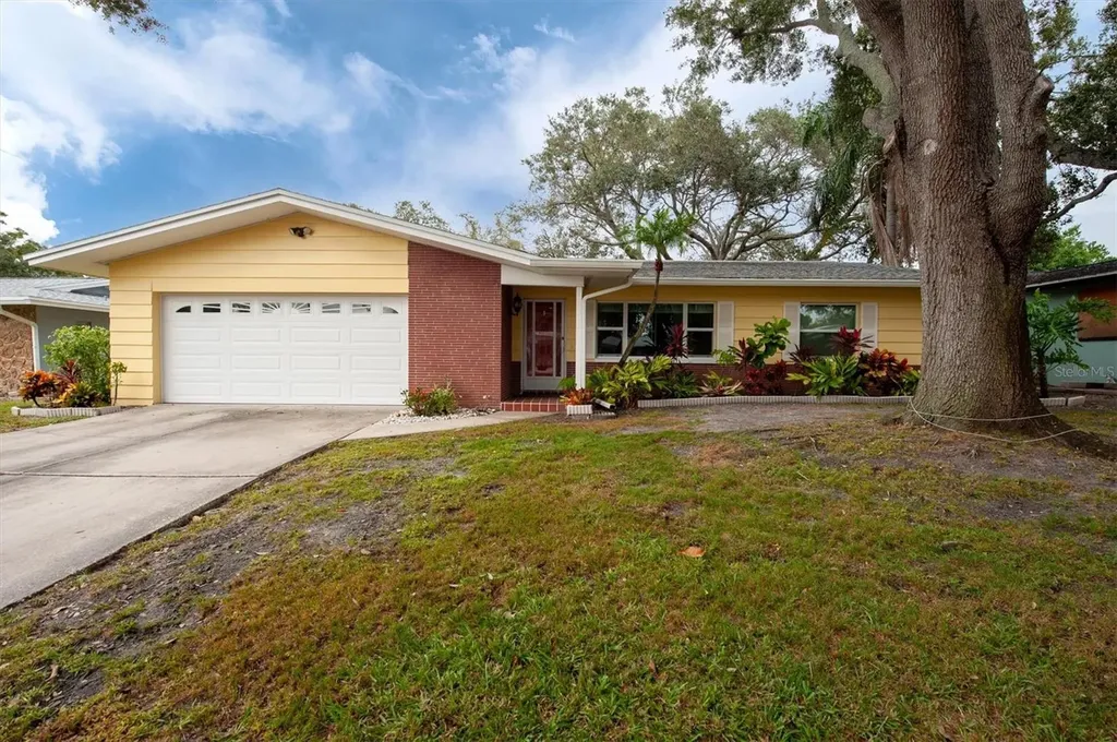 1448 Southridge Drive Clearwater FL 33756