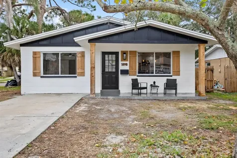 1898 New Hampshire Avenue NE St Petersburg FL 33703