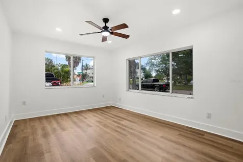 1898 New Hampshire Avenue NE St Petersburg FL 33703