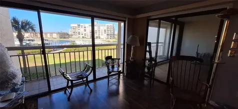 7907 Sailboat Key Boulevard S South Pasadena FL 33707