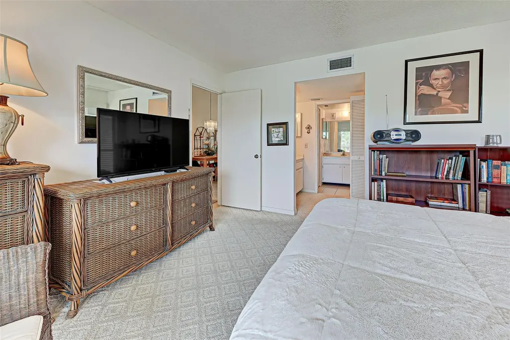 418 Cerromar Court Venice FL 34293