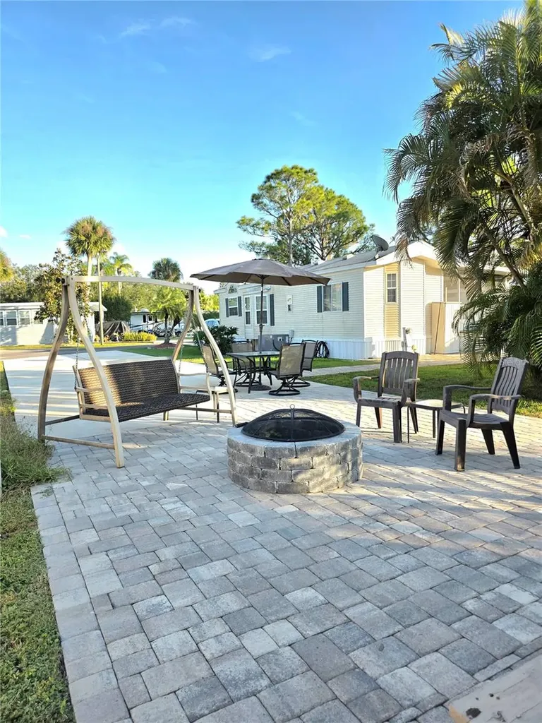 26 W Appaloosa Trail River Ranch FL 33867
