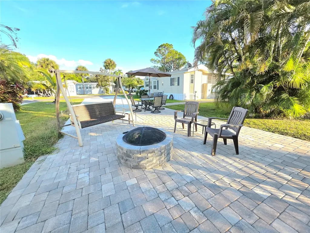 26 W Appaloosa Trail River Ranch FL 33867