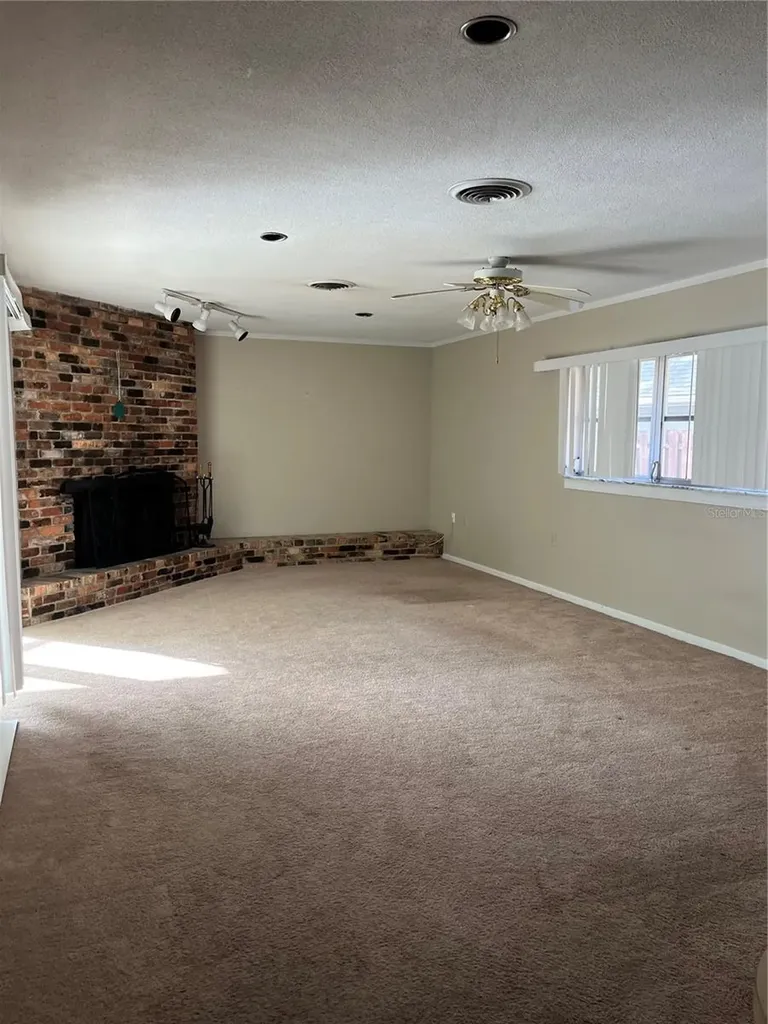 812 Northside Drive Mount Dora FL 32757