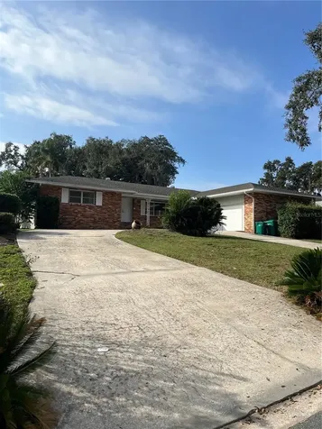 812 Northside Drive Mount Dora FL 32757