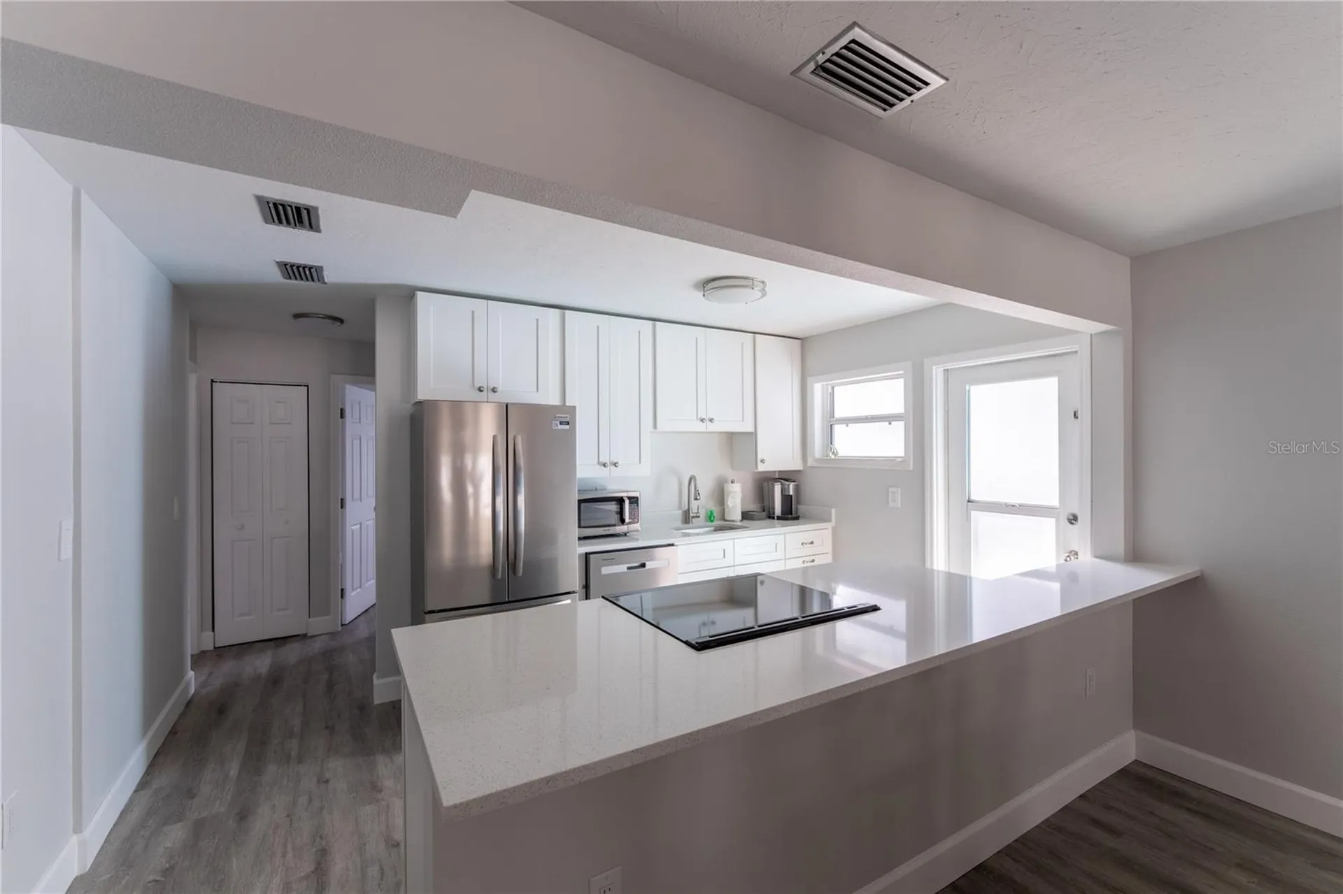 604 Avenida De Mayo Sarasota FL 34242