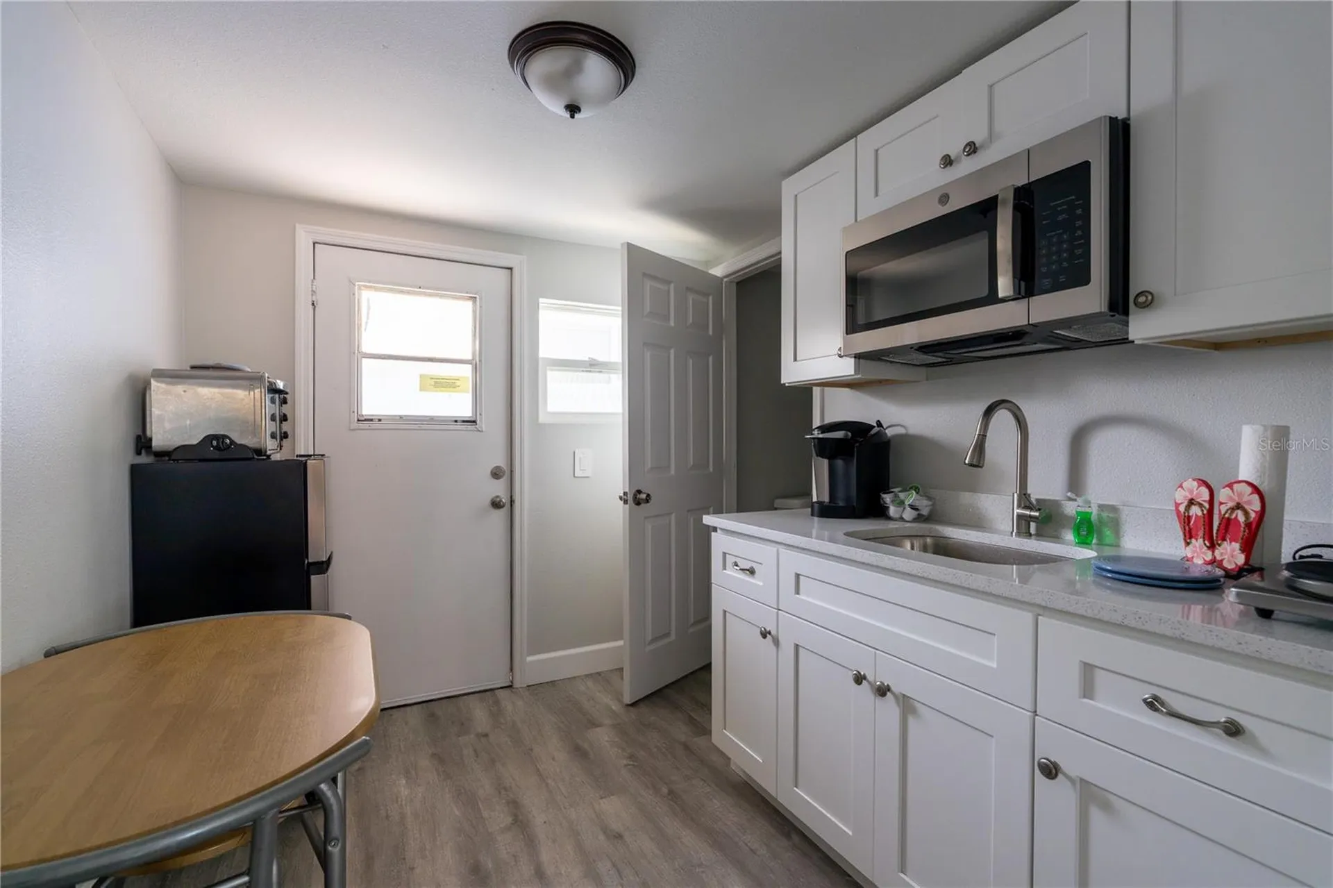 604 Avenida De Mayo Sarasota FL 34242