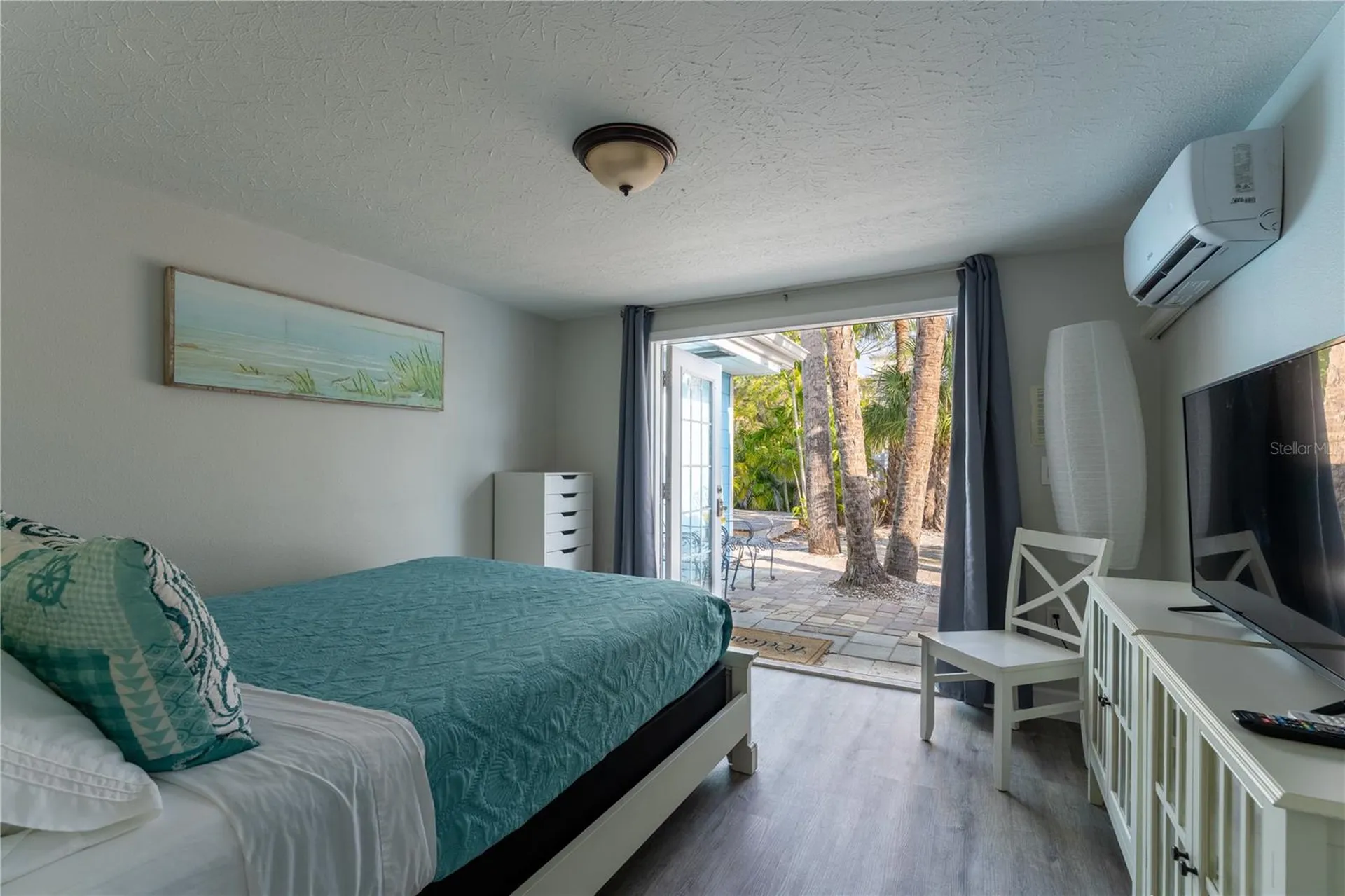 604 Avenida De Mayo Sarasota FL 34242