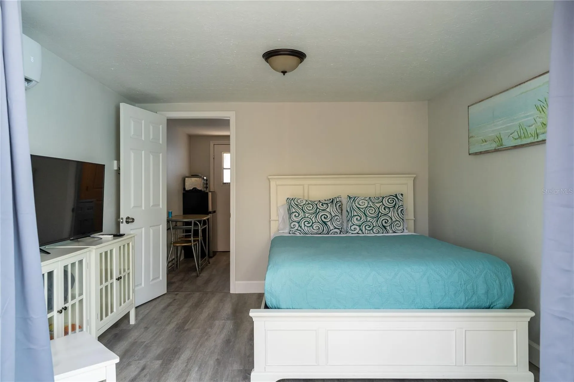 604 Avenida De Mayo Sarasota FL 34242