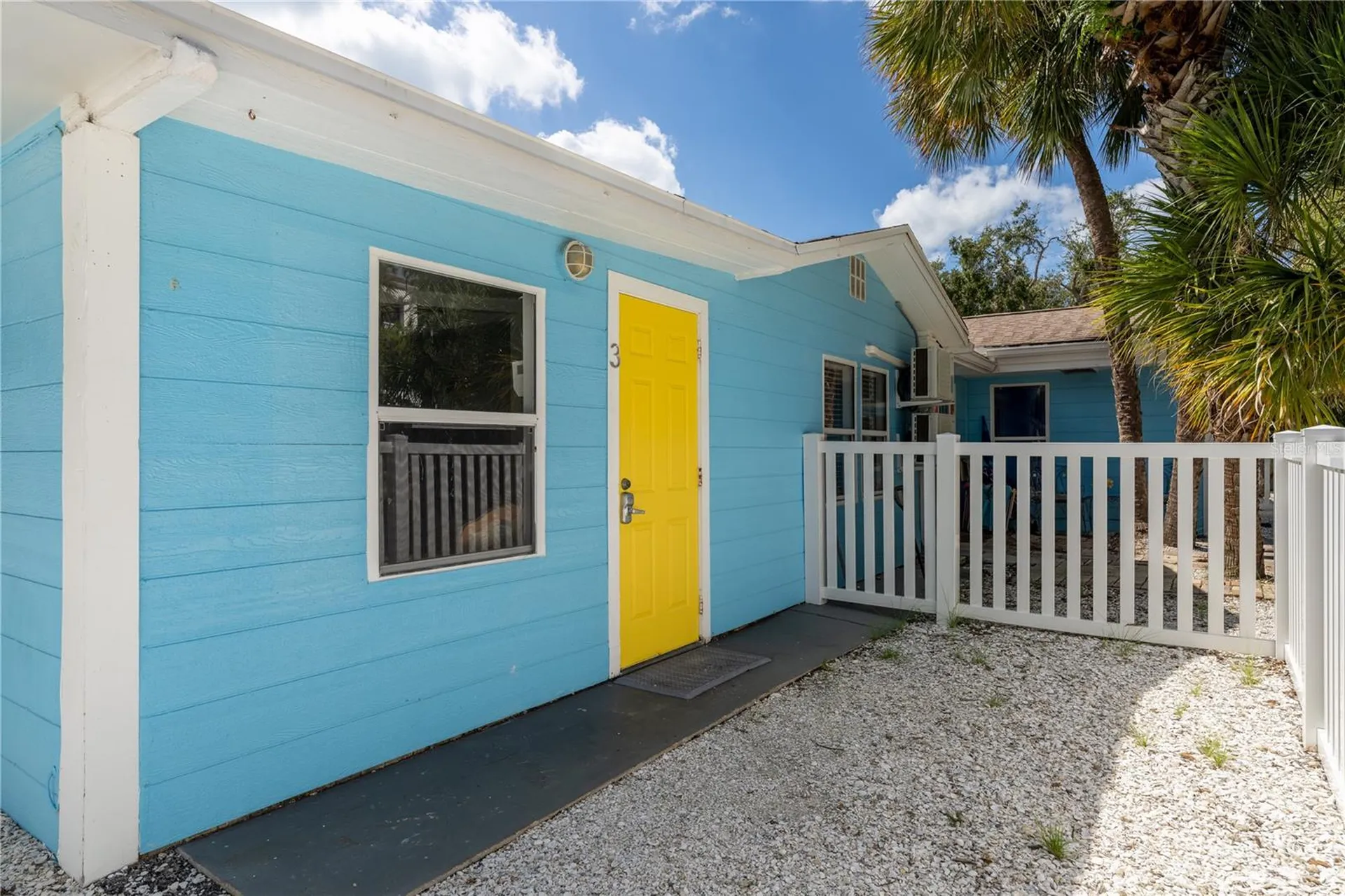 604 Avenida De Mayo Sarasota FL 34242