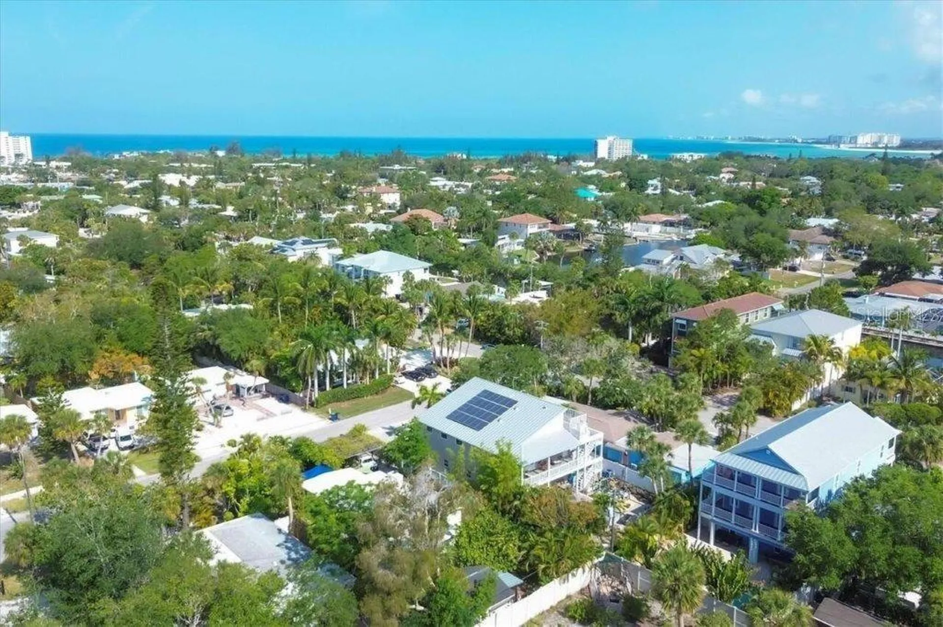 604 Avenida De Mayo Sarasota FL 34242