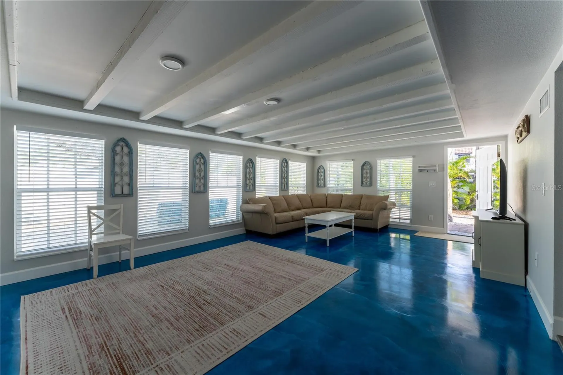 604 Avenida De Mayo Sarasota FL 34242
